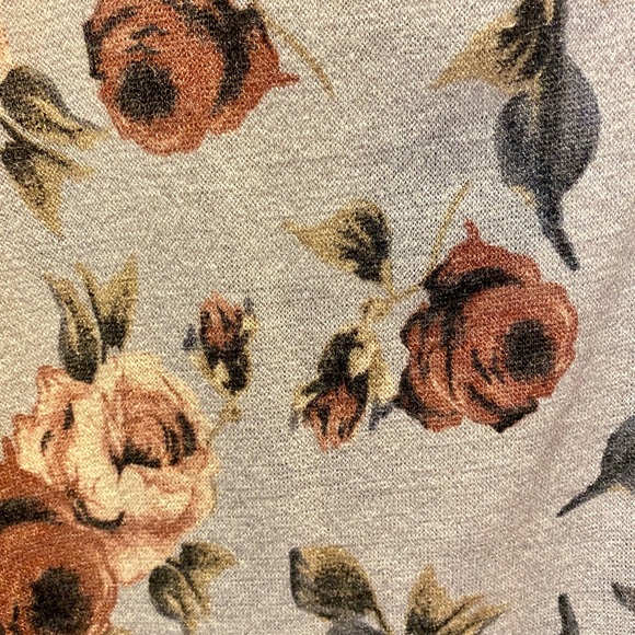 Grey Vanilla Bay Vintage Floral Tunic Top NWT - Picture 8 of 11